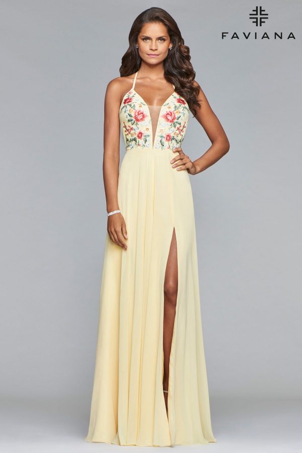 How To Accessorize Your Gold Prom Dress How To Accessorize Your Gold Prom Dress