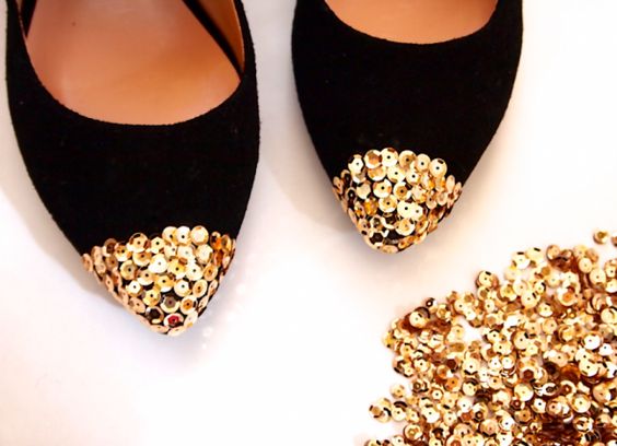 Rhinestone Shoe Laces to Give Your Shoes That Glitz & Glam