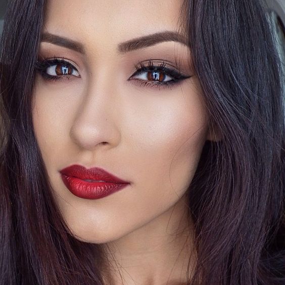 How To Achieve An Elegant Makeup Look