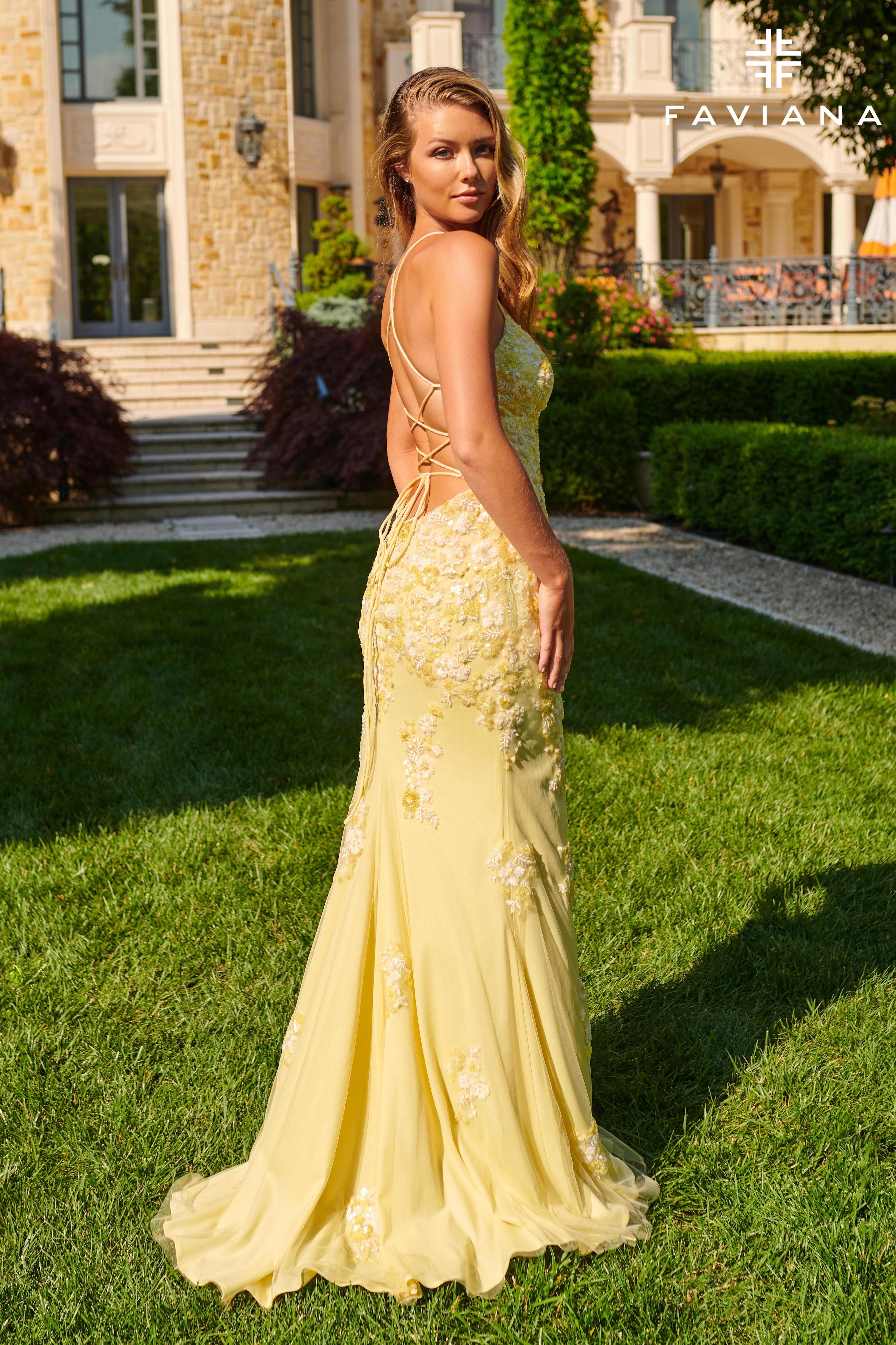 Long Yellow V-Neck Dress With Floral Beaded Appliqué