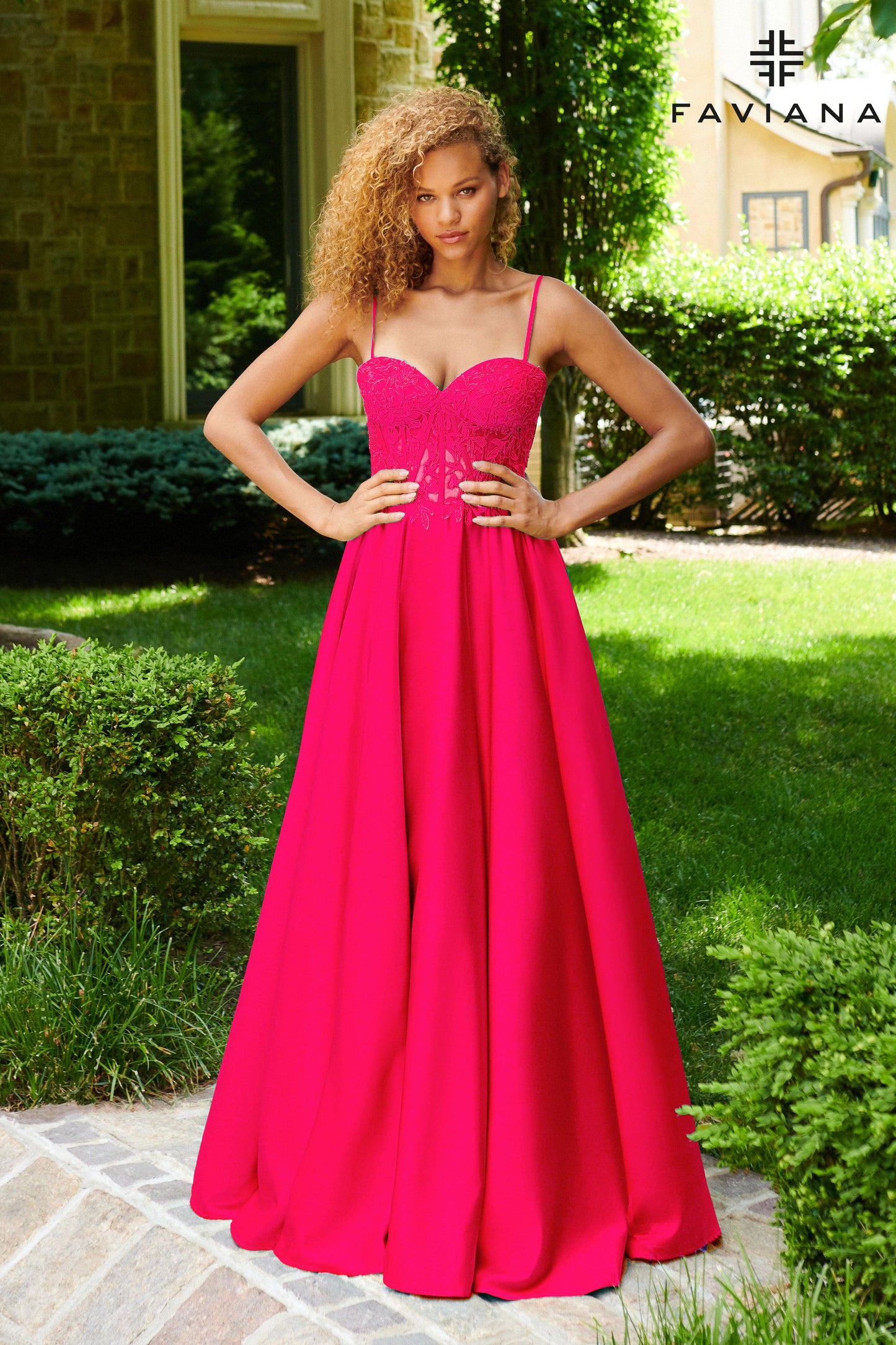 pink dress with red lipstick Pink Lady