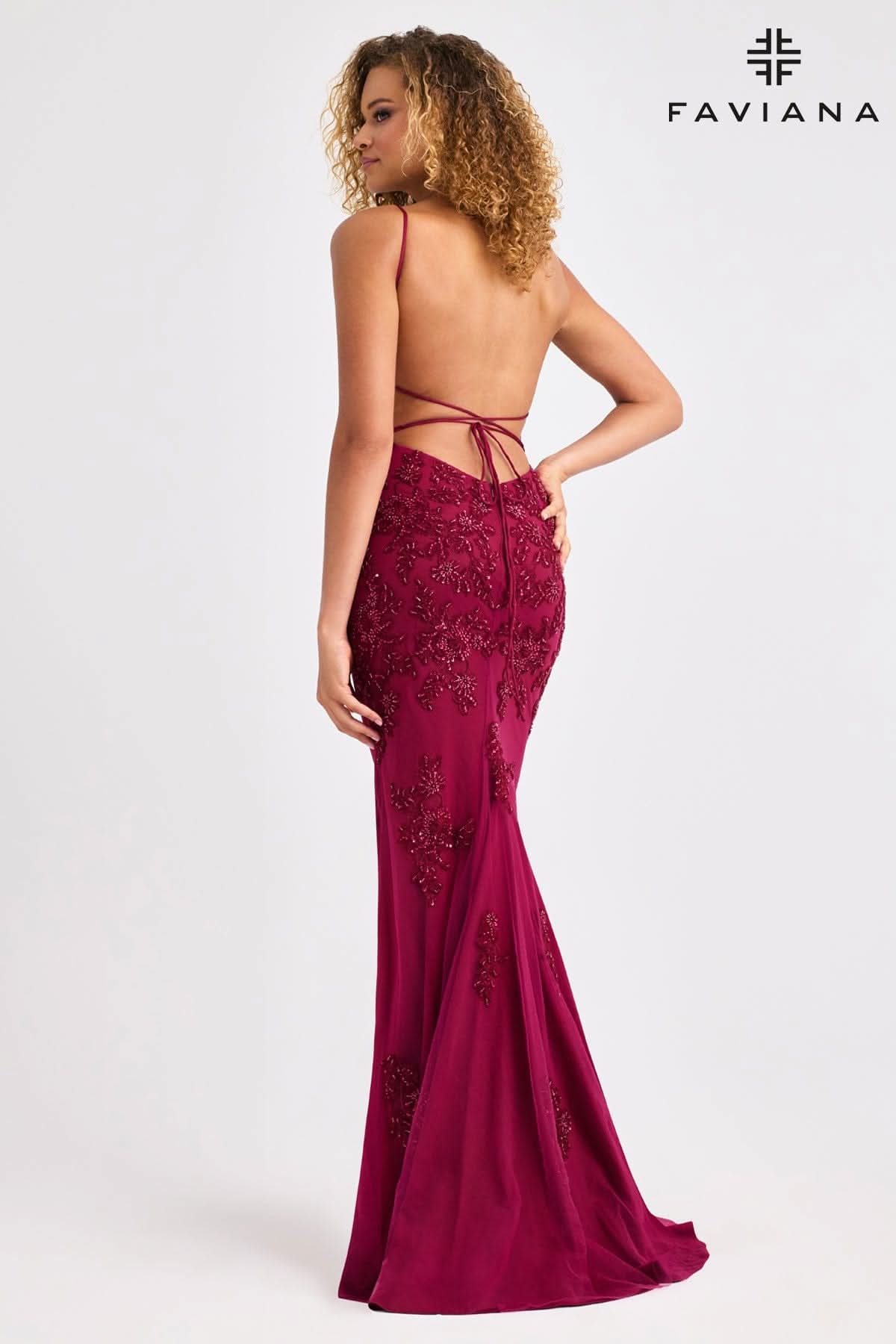 V-Neck Tulle And Applique Dress With Lace-Up Back | 11428