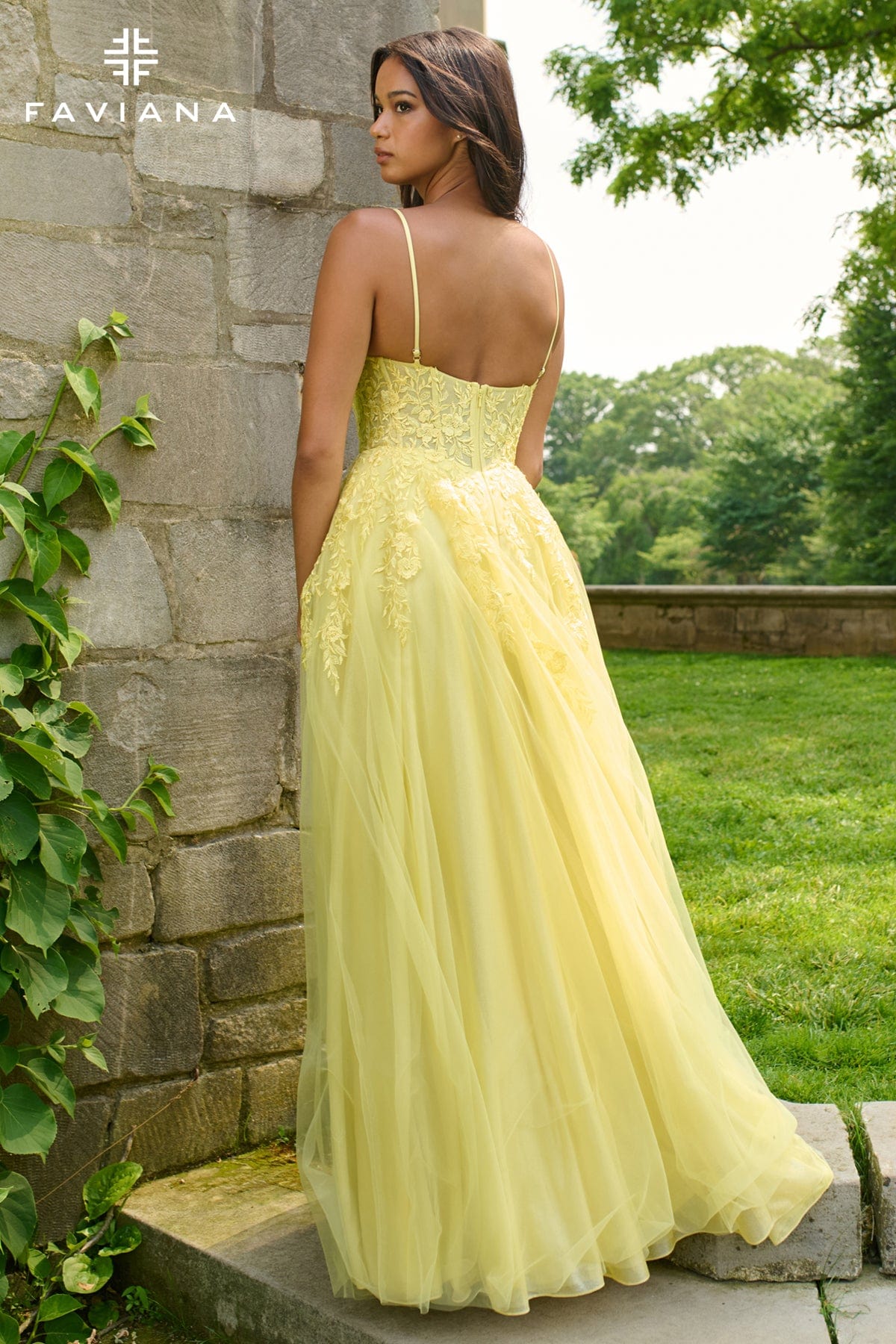 Flowy Tulle Corset Dress With V-Neckline