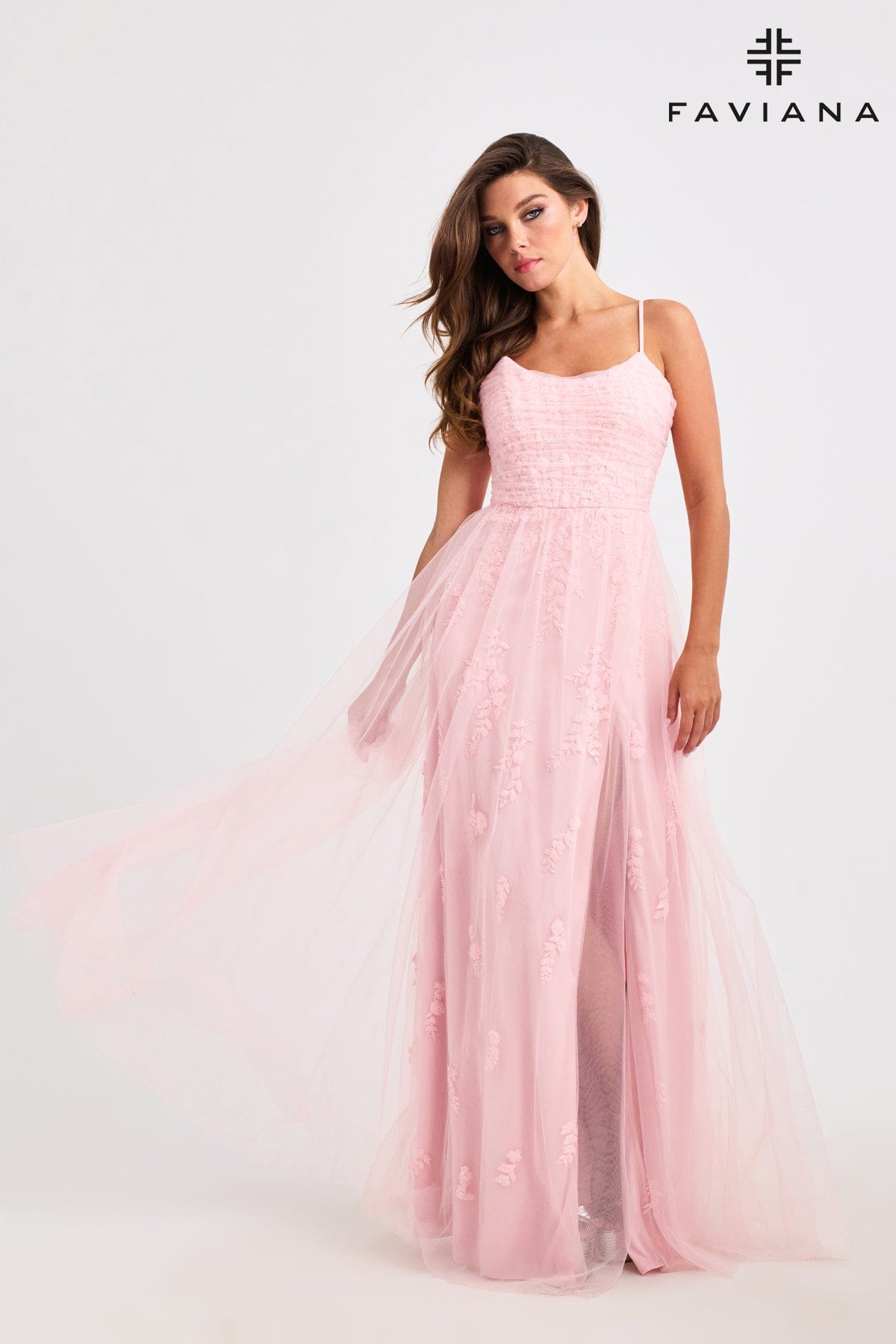 Flowy Scoop Neck Beaded Appliqué Dress With Tulle Overlay | 11471