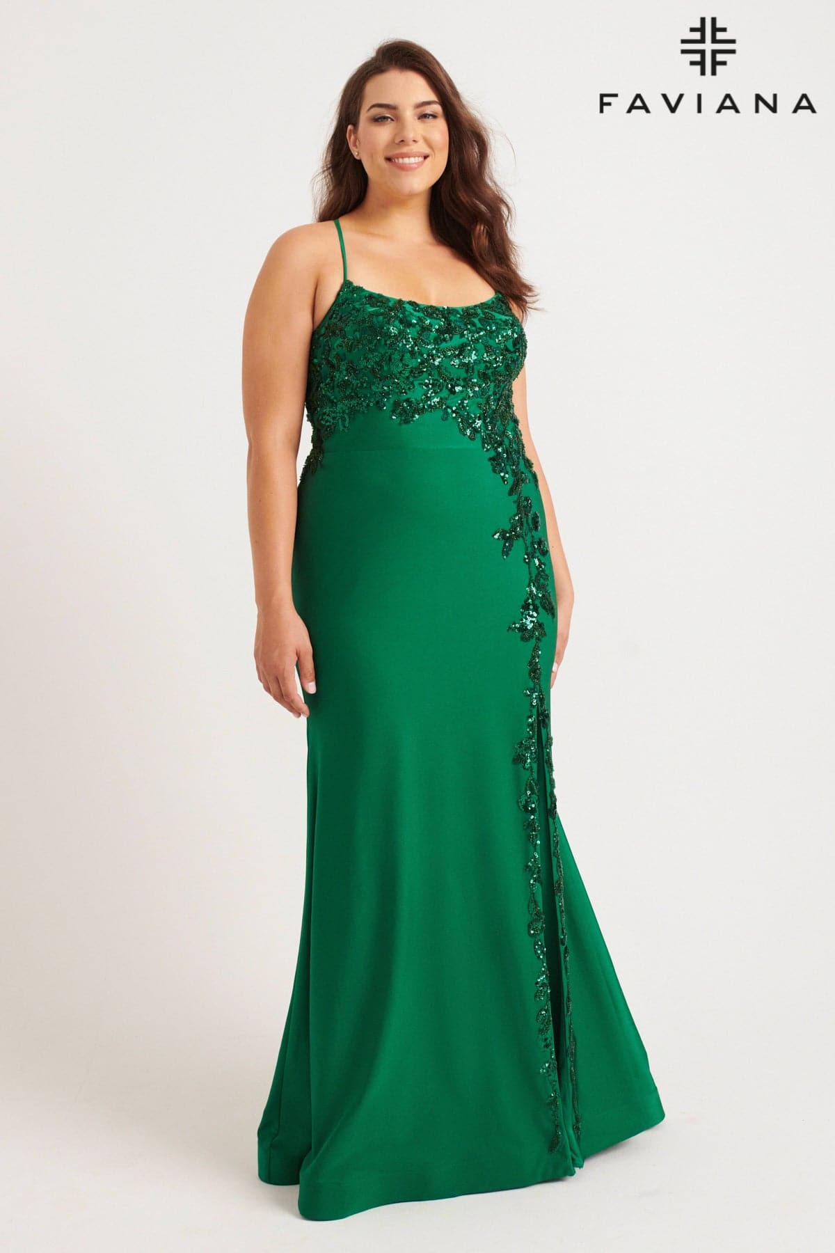 Dark Green Plus Size Scoop Neck Gown With Sequin Applique | 9570