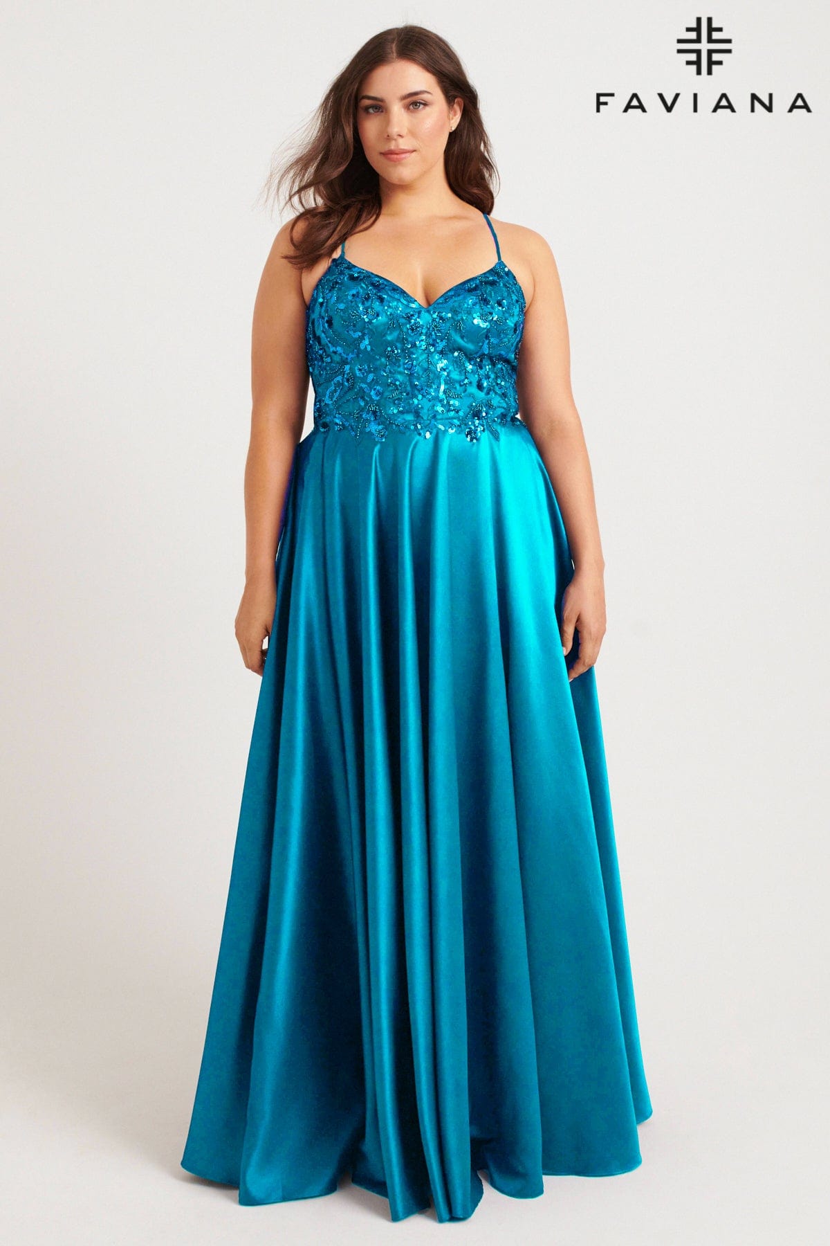 Plus Size V-Neck Silky Gown With Sequin Appliqué Bodice | 9578