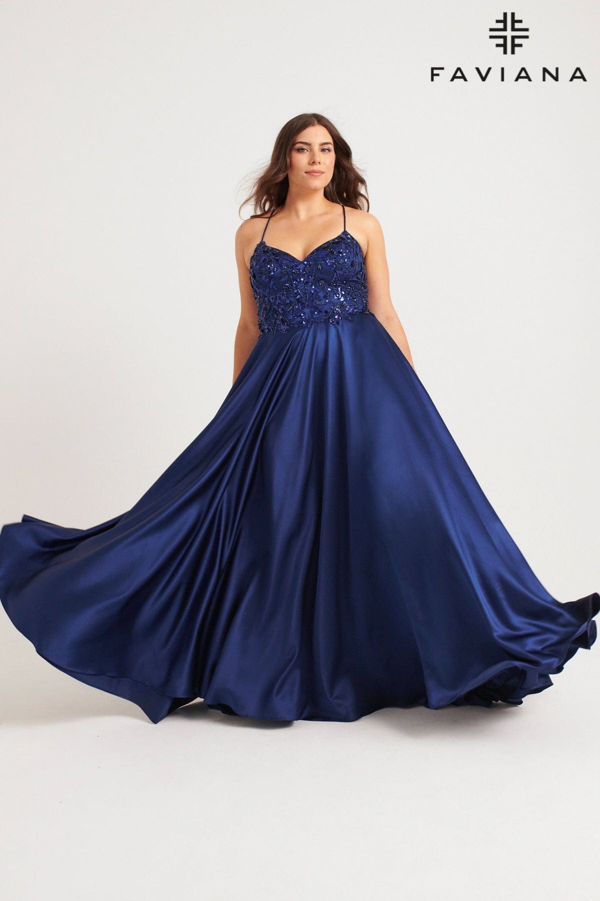 Plus Size V-Neck Silky Gown With Sequin Appliqué Bodice | 9578